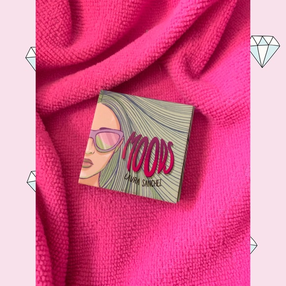 Moods eyeshadow - Picture 3 of 3